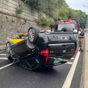 sariyerde kaza surucu yaralandi bPudXH7P