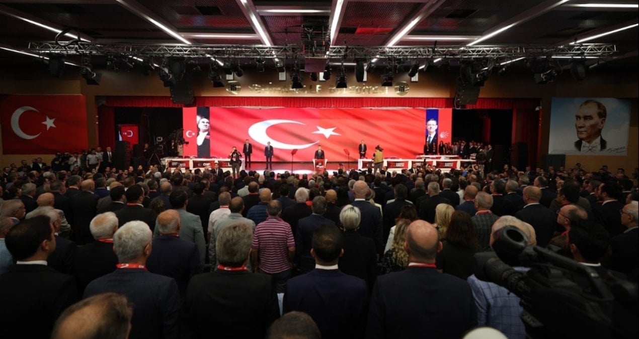 CHP Kurultayı’na AKP’li isim bile isyan etti: Kale artık içeriden fethedilemiyor