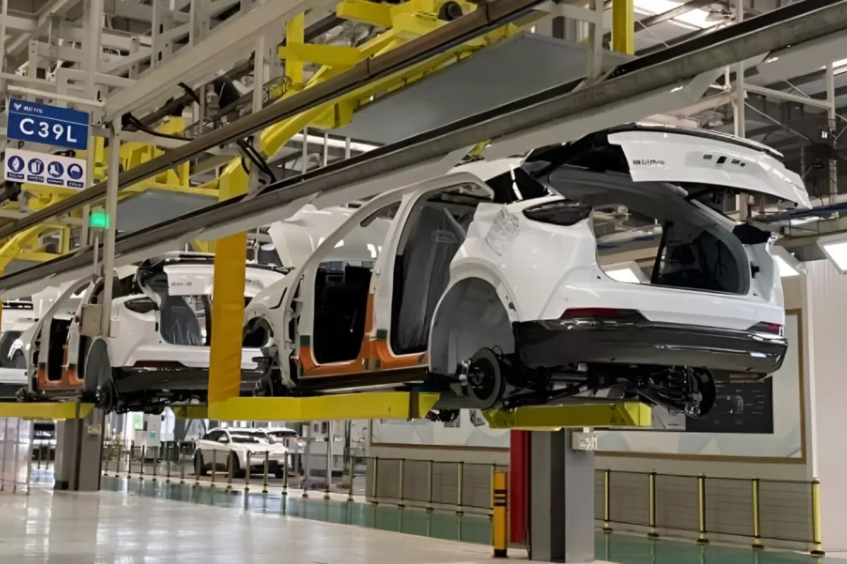 Binlerce çalışanı bulunan otomotiv devi iflas bayrağını çekti binlerce calisani bulunan otomotiv devi iflas bayragini cekti NQDMEp7Q.jpg