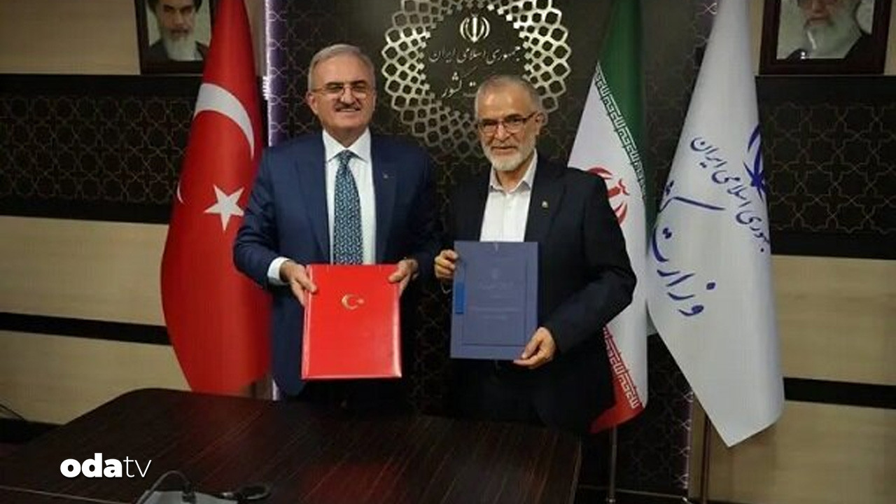 Türkiye ile İran 20 maddelik bir protokol imzaladı turkiye ile iran 20 maddelik bir protokol imzaladi 6v6dK33w.jpg