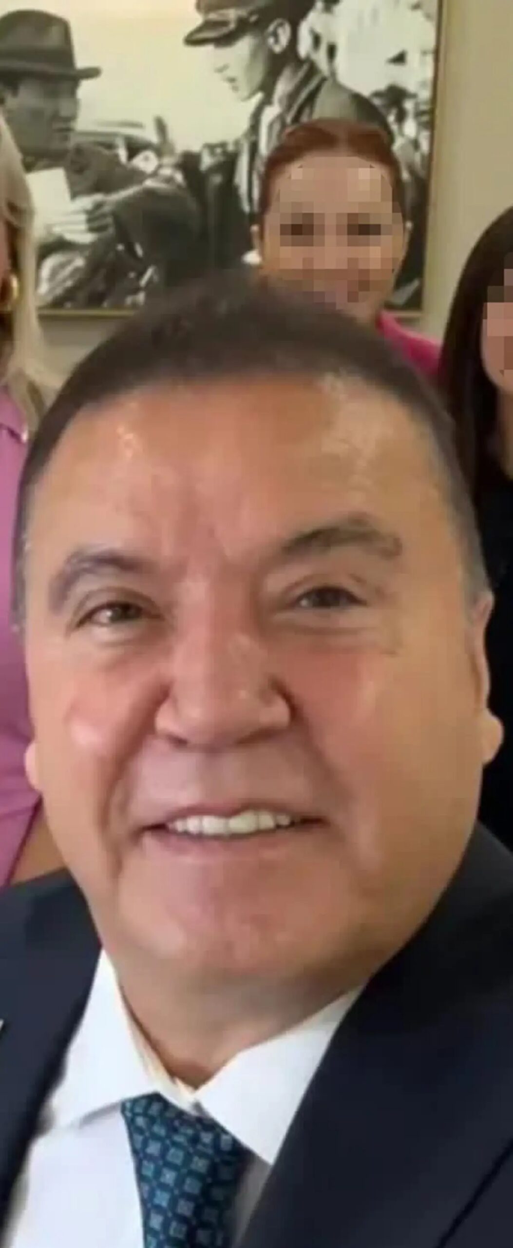 antalyada buyuksehir belediyesine operasyon 8 gozalti cIWVOHey.jpg