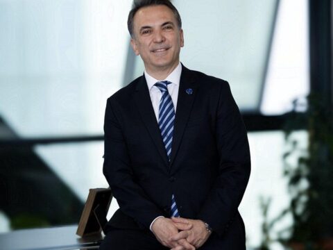 0Ov8U 1784716492
