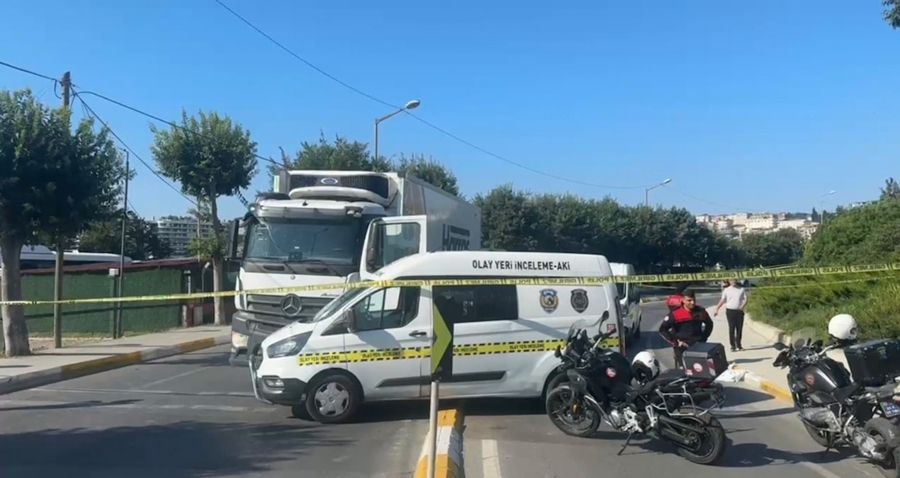 Yolun karsisina gecmeye calisan kadin kamyonun carpmasi sonucu hayatini kaybetti ruw17vW1